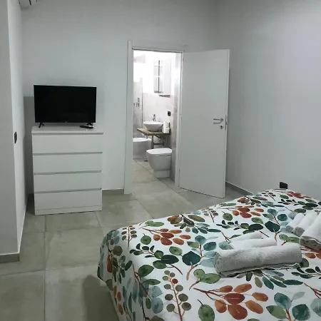 Nadyle House 3* Nápoles