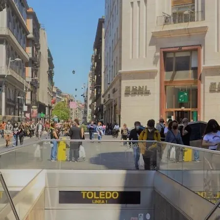 Nadyle House 3* נאפולי