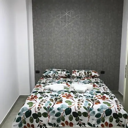 Nadyle House Konukevi 3*